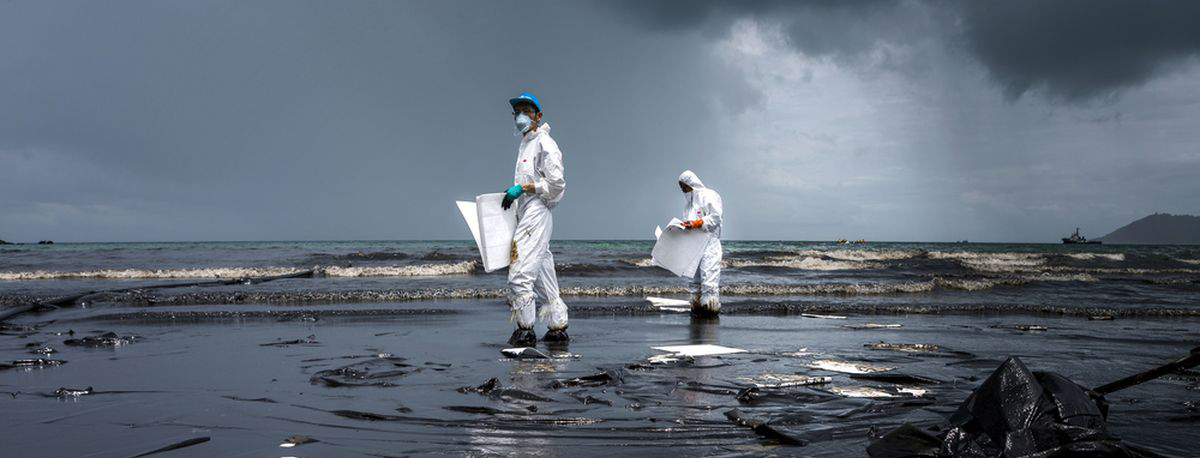 Tanggap Darurat Tumpahan Minyak dengan Oil Sorbent